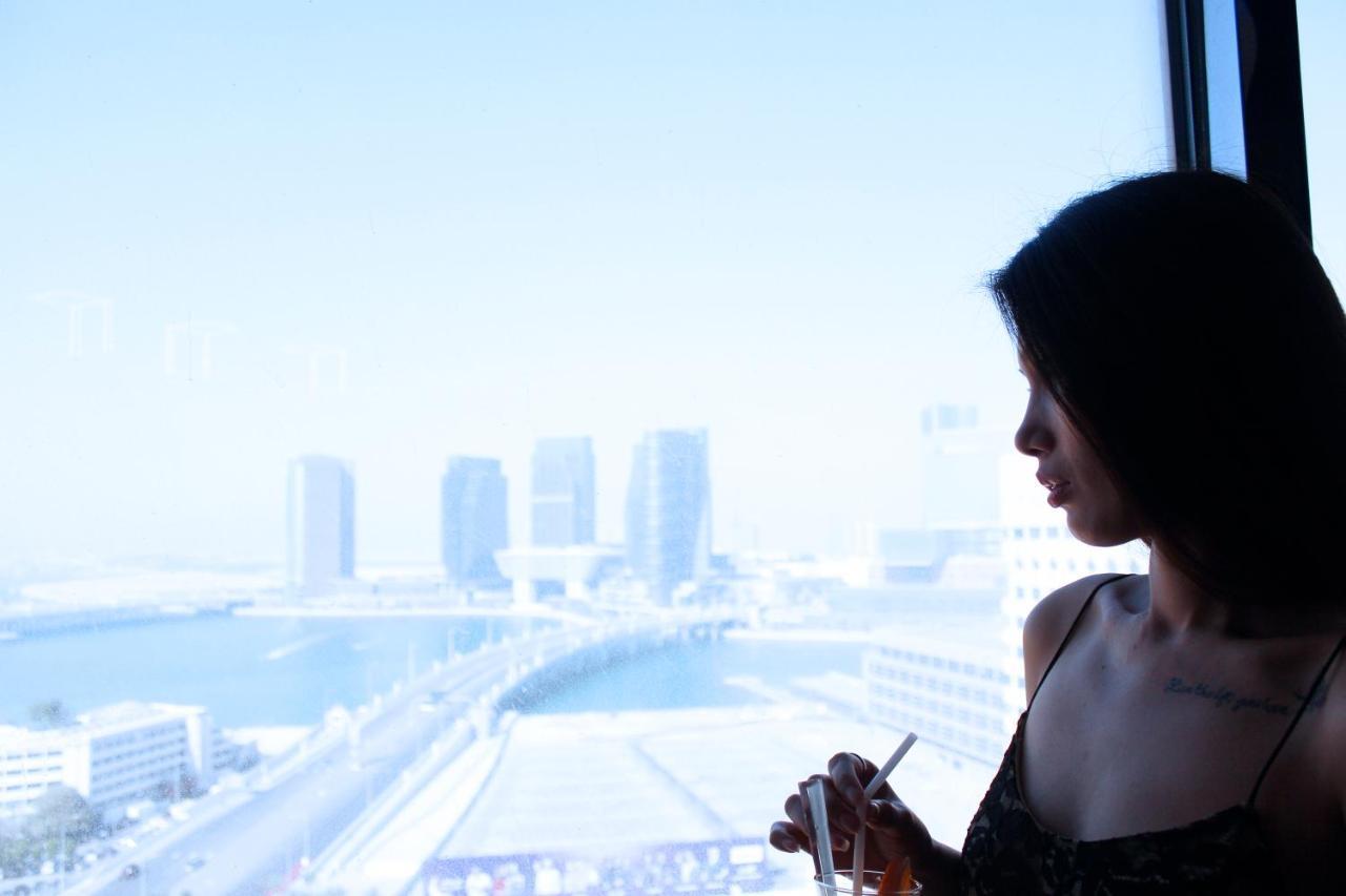 Al Diar Dana Hotel Abu Dhabi Esterno foto